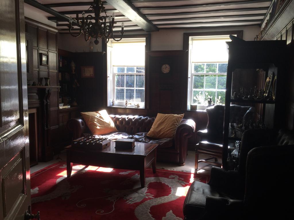Harmondsworth Hall Guest House West Drayton  Экстерьер фото